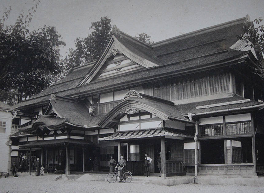 A photograph of its completion in 1917.